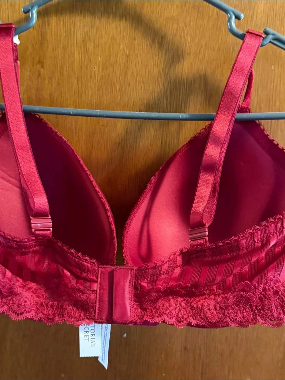 Victoria's Secret Red Fitted Push-Up Bra